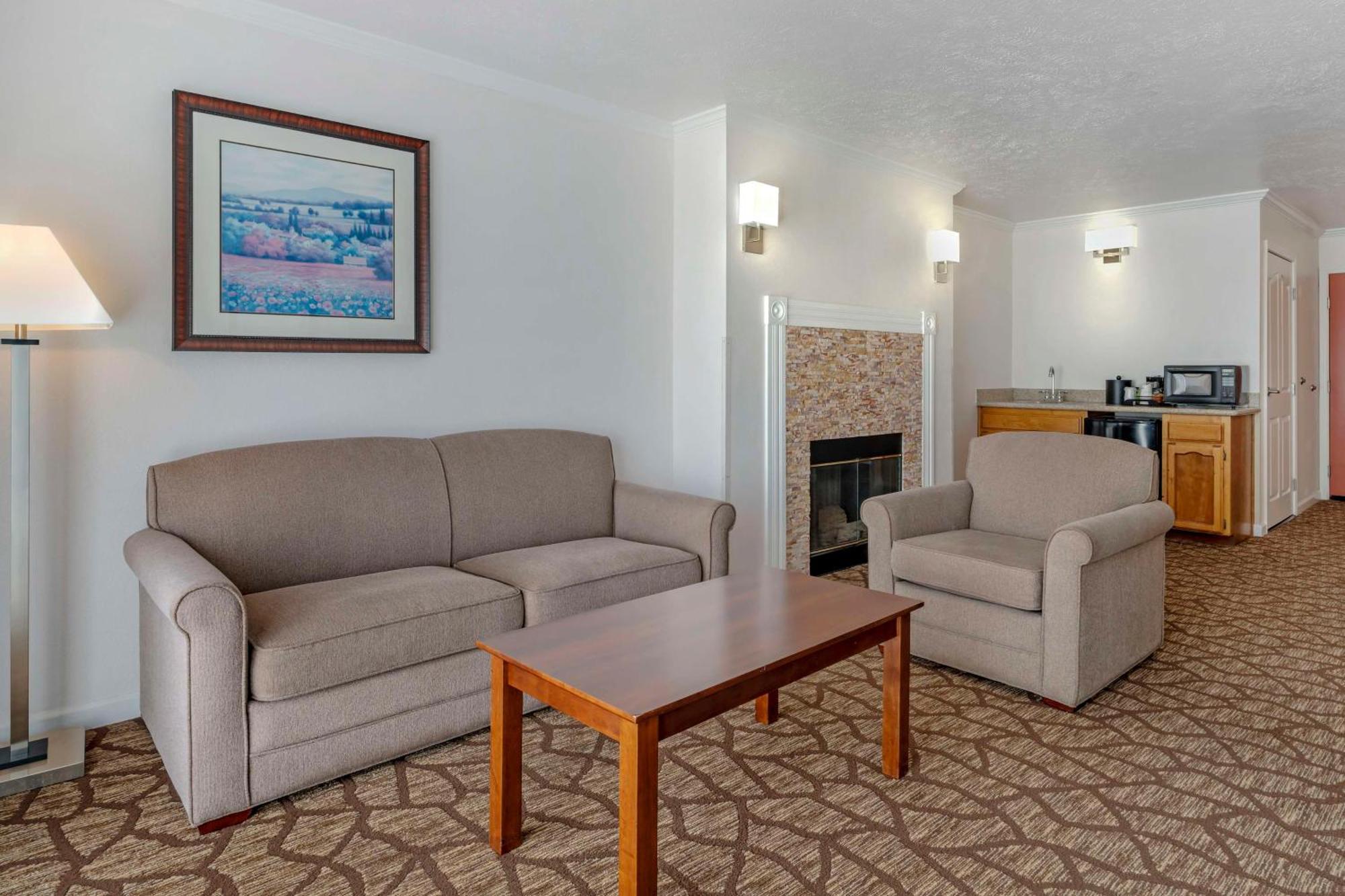 Best Western Salinas Monterey Bagian luar foto