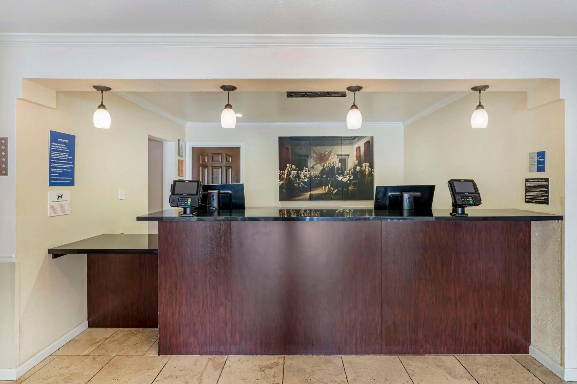 Best Western Salinas Monterey Bagian luar foto