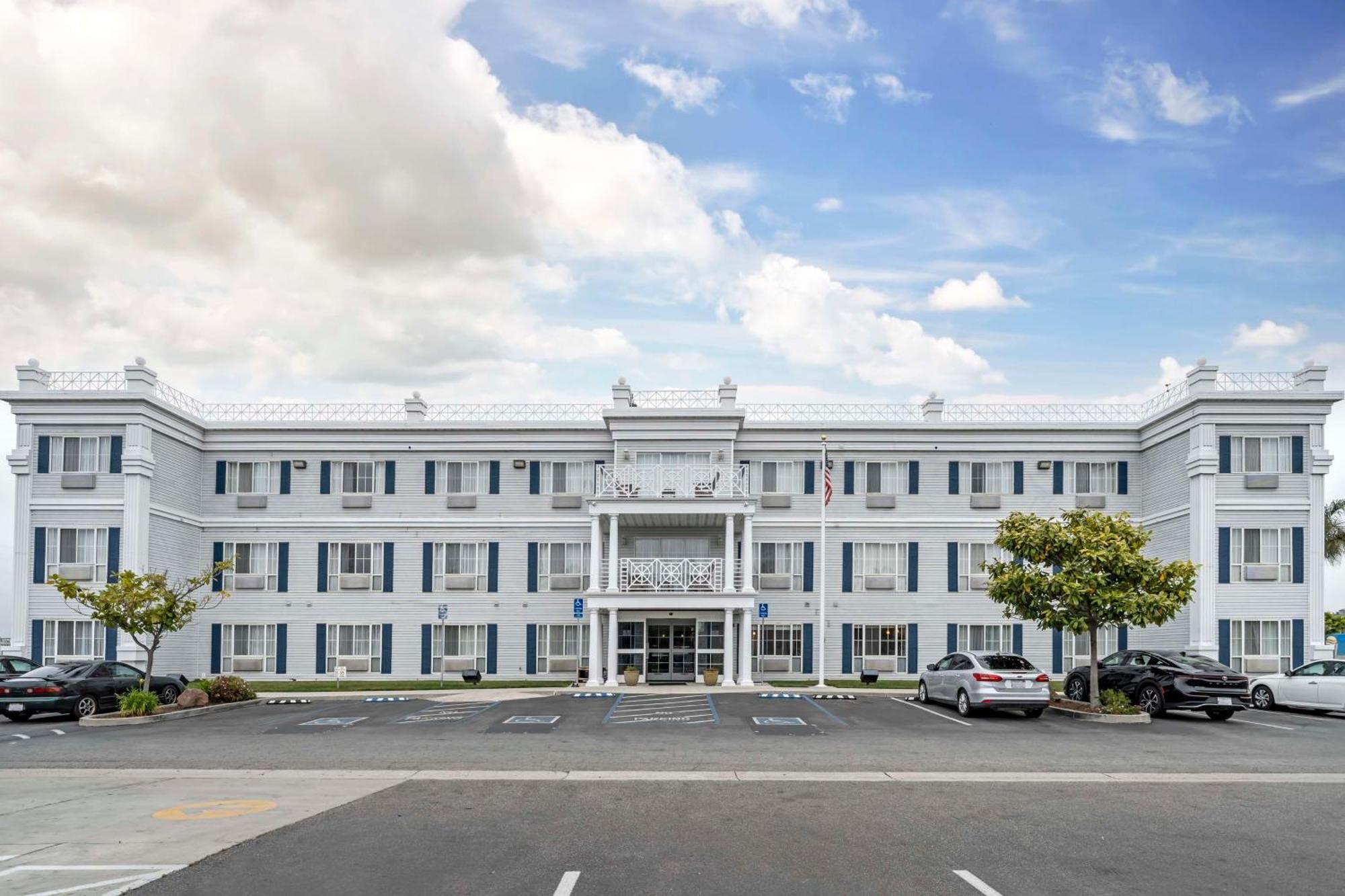 Best Western Salinas Monterey Bagian luar foto